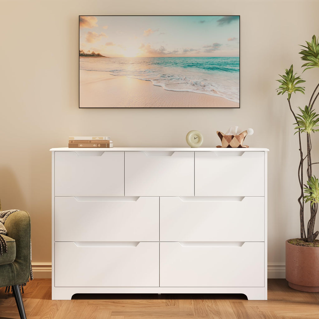 White 7 Drawer Dresser F40939